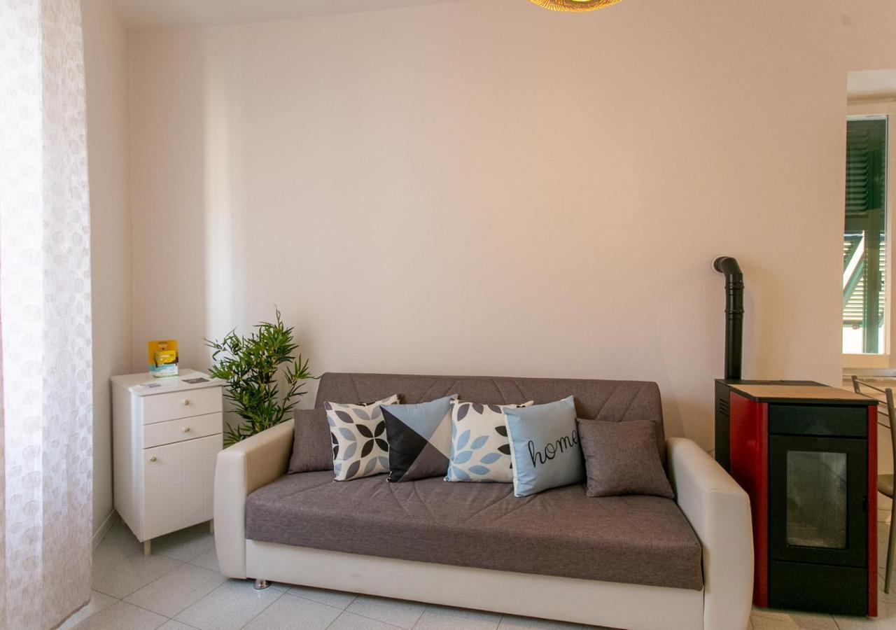 B-House Apartment Porto Santo Stefano  Ngoại thất bức ảnh